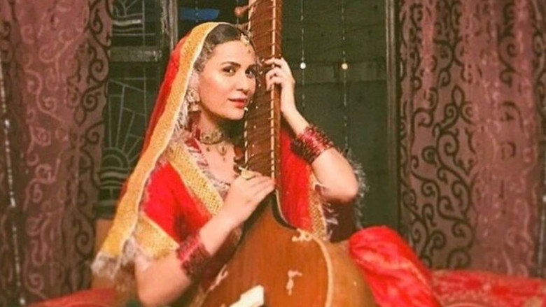 Deewar-e-Shab still 1