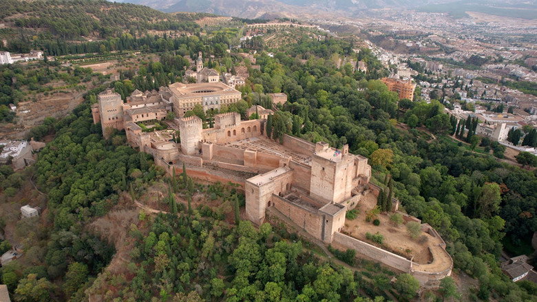 Alhambra, the treasure of the last sultanate of Spain still 2