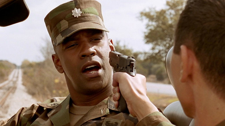 Courage Under Fire still 4