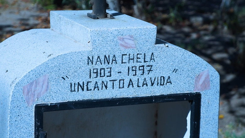 Nana Chela still 3