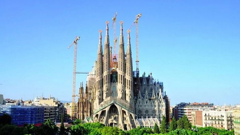 Sagrada: The Mystery of Creation still 1