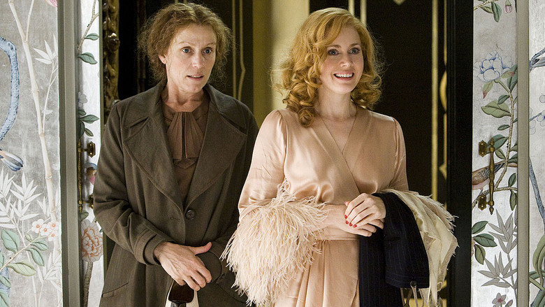 Miss Pettigrew Lives for a Day still 6