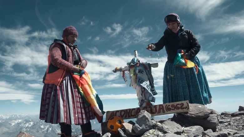 Cholitas still 6