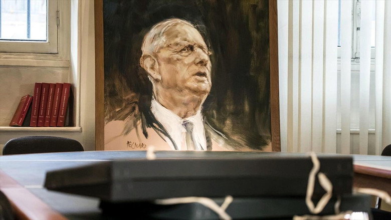 De Gaulle, le monarque et le Parlement still 1