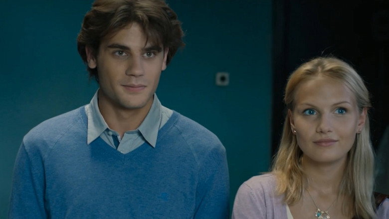 Apartment 18 still 6