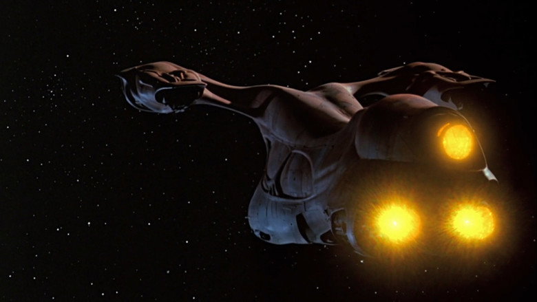 Space Raiders still 4