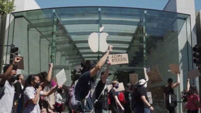 The Last Town - Une ville contre la Silicon Valley still 1