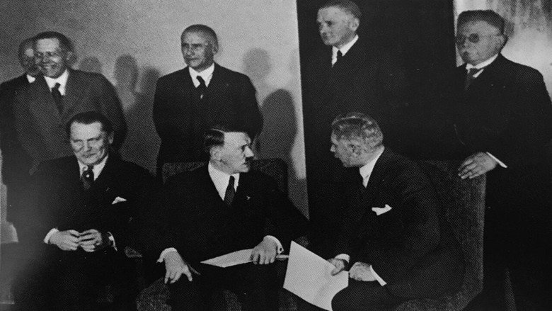 Mein Kampf still 1