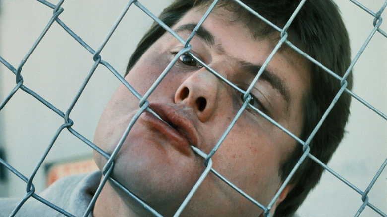 Surf 2 still 8