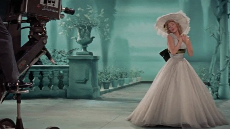 Designing Woman still 5