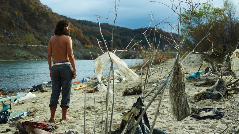 Castaway on the Moon still 3