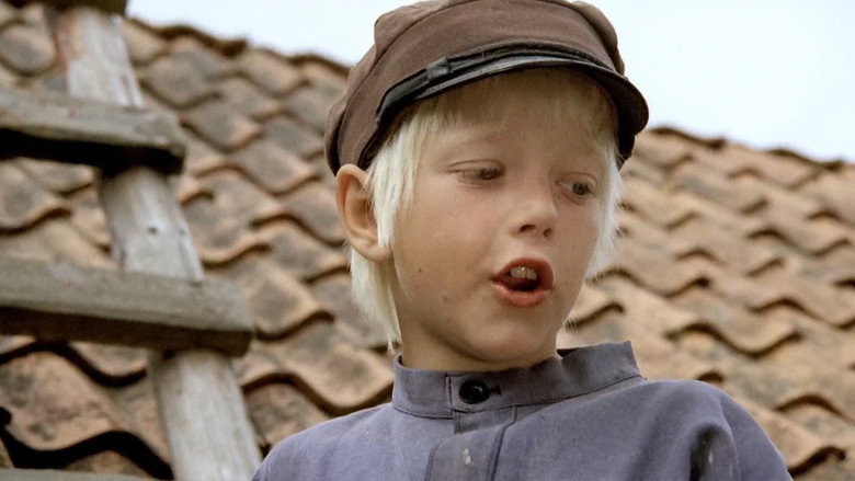 Emil and the Piglet still 3