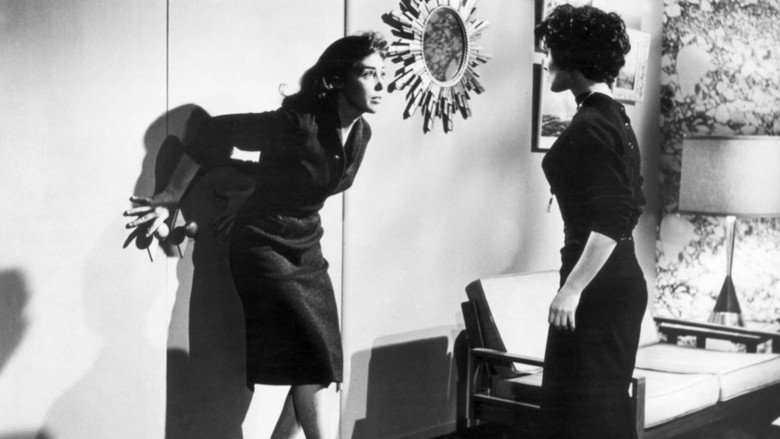 The Wasp Woman still 7